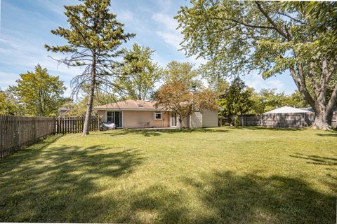 Tiny photo for 1624 W Weathersfield Way, Schaumburg, IL 60193 (MLS # 12660344)