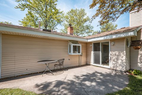 Tiny photo for 1624 W Weathersfield Way, Schaumburg, IL 60193 (MLS # 12660344)