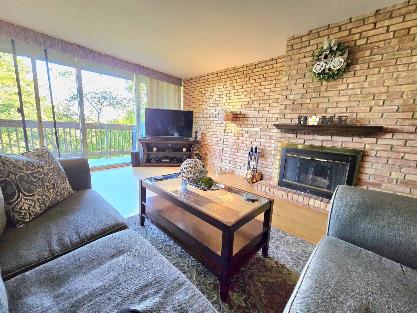 5600 Hillcrest Lane 2K