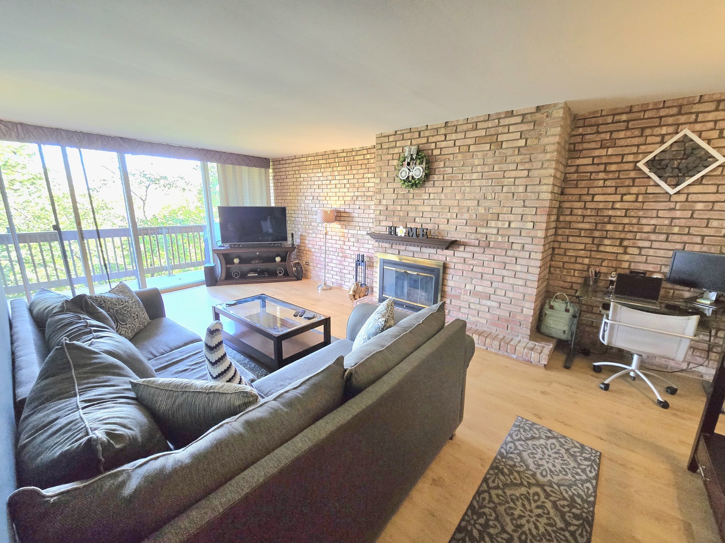 5600 Hillcrest Lane 2K