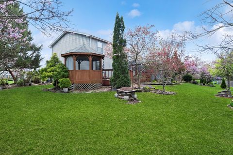 Tiny photo for 418 Churchill Court, Batavia, IL 60510 (MLS # 12578183)