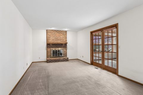 Tiny photo for 418 Churchill Court, Batavia, IL 60510 (MLS # 12578183)