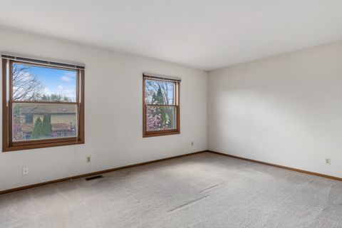 Tiny photo for 418 Churchill Court, Batavia, IL 60510 (MLS # 12578183)