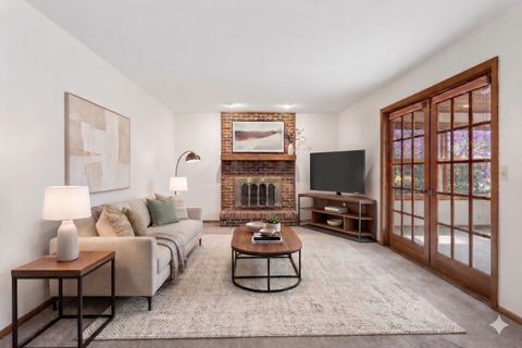 Tiny photo for 418 Churchill Court, Batavia, IL 60510 (MLS # 12578183)