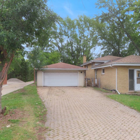 Tiny photo for 127 S Addison Road, Wood Dale, IL 60191 (MLS # 12757834)