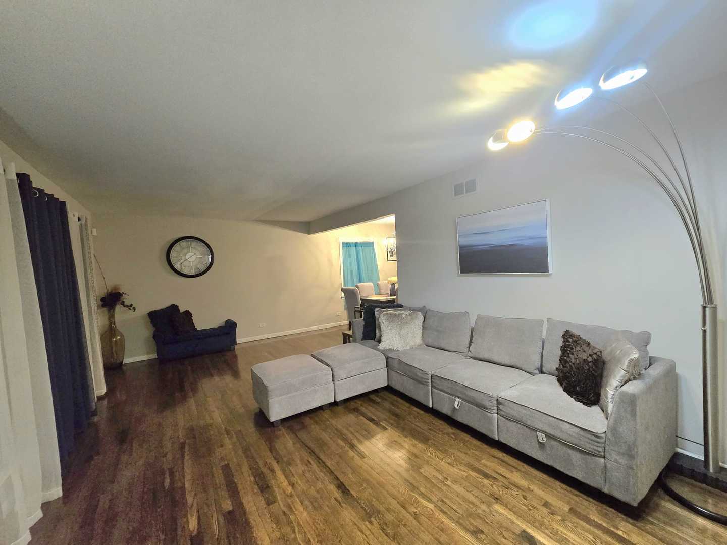 3006 Buttonwood Walk