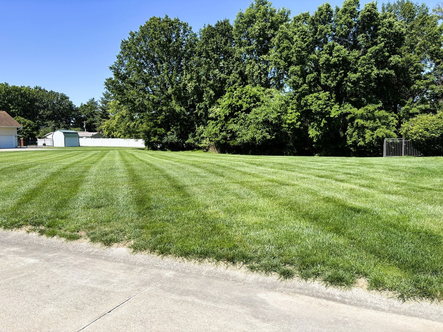 22 Clearlake Dr Drive