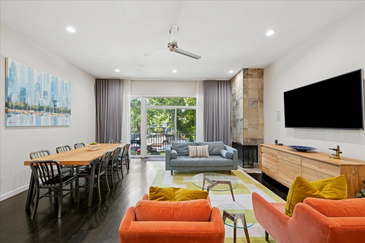 2019 N WHIPPLE Street 1
