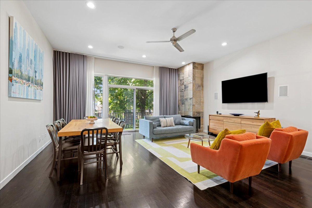 2019 N WHIPPLE Street 1