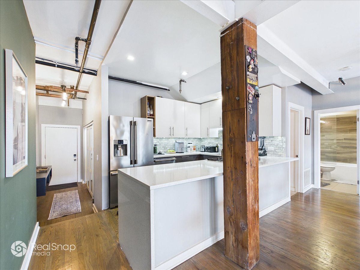 2221 N Lister Avenue 3C