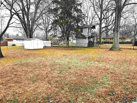 Tiny photo for 2025 W Hilltop Drive, Quincy, IL 62305 (MLS # 12584873)