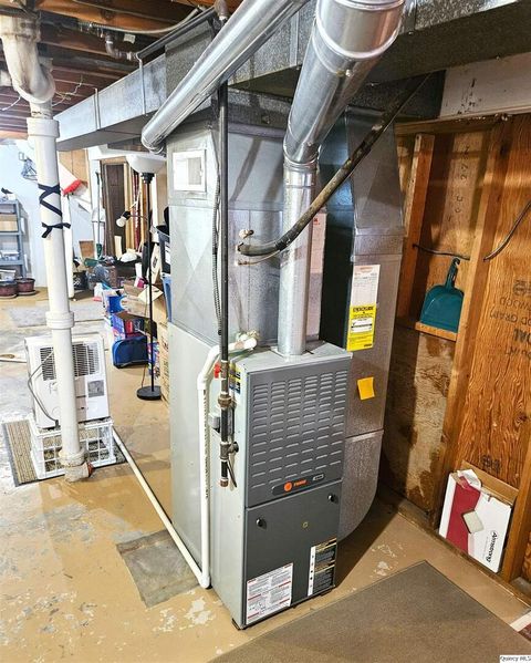 Tiny photo for 2025 W Hilltop Drive, Quincy, IL 62305 (MLS # 12584873)