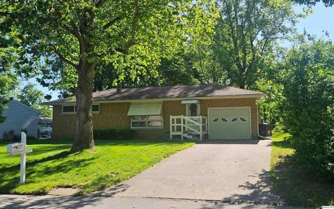Tiny photo for 2025 W Hilltop Drive, Quincy, IL 62305 (MLS # 12584873)