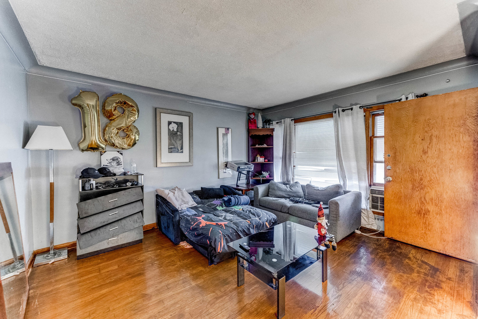 7255 S Artesian Avenue