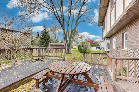 Tiny photo for 1040 S Linneman Road, Mount Prospect, IL 60056 (MLS # 12517226)