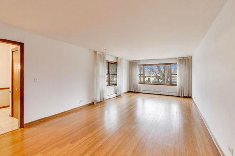 Tiny photo for 1040 S Linneman Road, Mount Prospect, IL 60056 (MLS # 12517226)