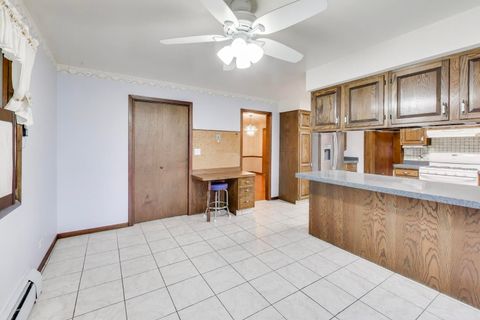 Tiny photo for 1040 S Linneman Road, Mount Prospect, IL 60056 (MLS # 12517226)