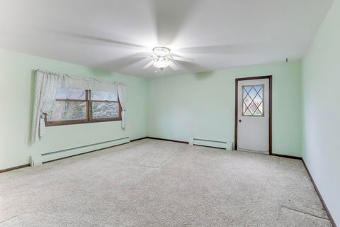 Tiny photo for 1040 S Linneman Road, Mount Prospect, IL 60056 (MLS # 12517226)