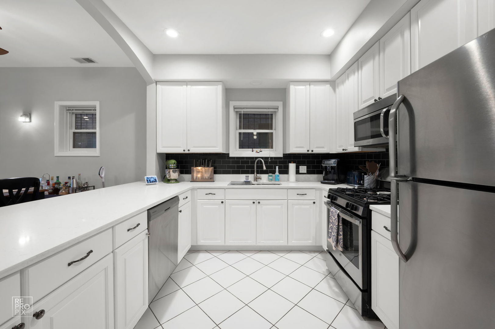 1414 W Byron Street GW