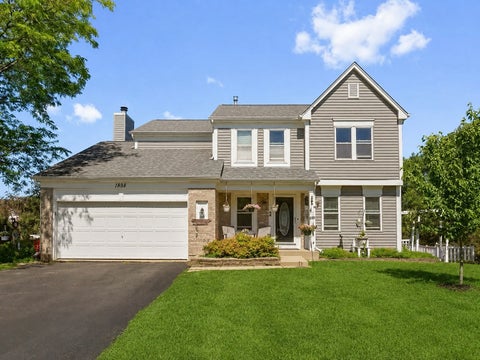Photo of 1898 McRae Lane, Mundelein, IL 60060 (MLS # 12760174)