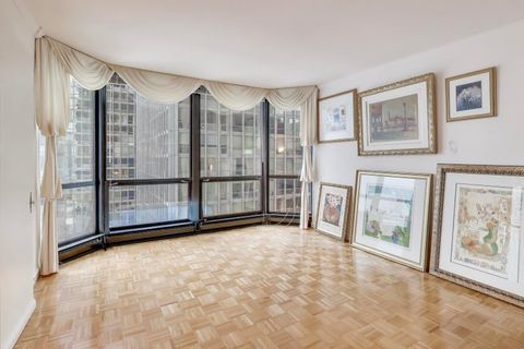 Tiny photo for 990 N Lake Shore Drive #9A, Chicago, IL 60611 (MLS # 12518805)