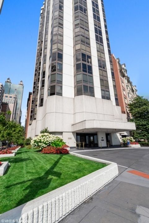 Photo of 990 N Lake Shore Drive #9A, Chicago, IL 60611 (MLS # 12518805)