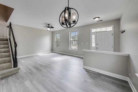 Tiny photo for 2546 Capitol Avenue, Aurora, IL 60503 (MLS # 12439114)