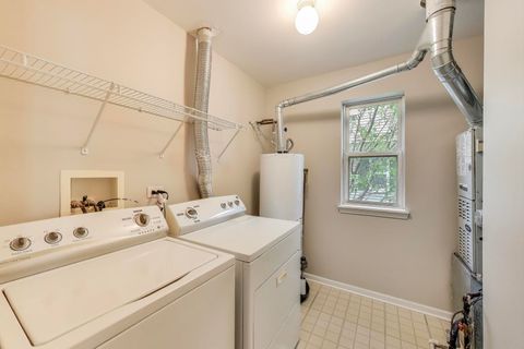 Tiny photo for 2546 Capitol Avenue, Aurora, IL 60503 (MLS # 12439114)