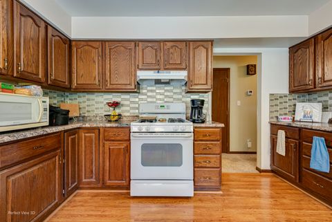 Tiny photo for 203 Hill Avenue, North Aurora, IL 60542 (MLS # 12509272)