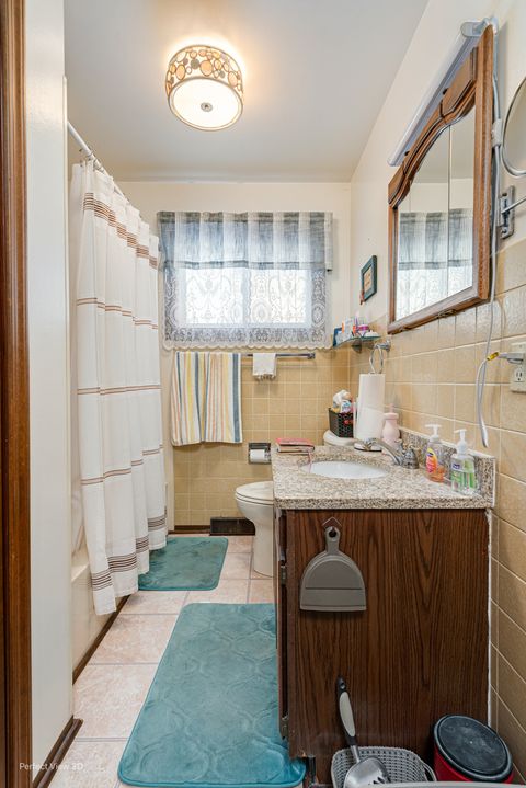 Tiny photo for 203 Hill Avenue, North Aurora, IL 60542 (MLS # 12509272)