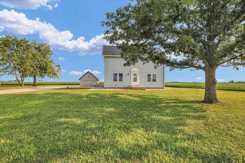 Tiny photo for 2055 County Road 2500 Road, Thomasboro, IL 61878 (MLS # 12708929)