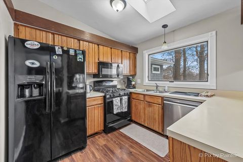 Tiny photo for 390 S Garden Avenue, Roselle, IL 60172 (MLS # 12548785)