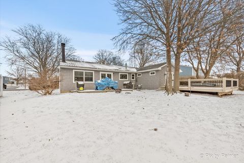 Tiny photo for 390 S Garden Avenue, Roselle, IL 60172 (MLS # 12548785)