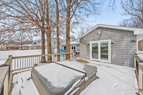 Tiny photo for 390 S Garden Avenue, Roselle, IL 60172 (MLS # 12548785)