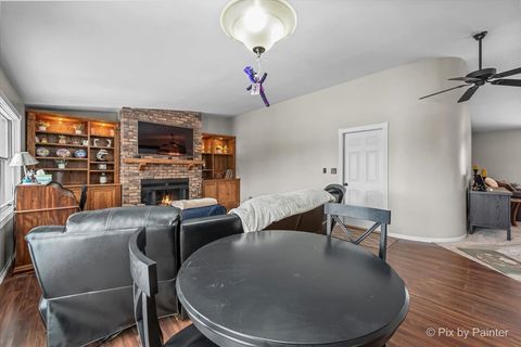 Tiny photo for 390 S Garden Avenue, Roselle, IL 60172 (MLS # 12548785)