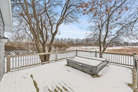 Tiny photo for 390 S Garden Avenue, Roselle, IL 60172 (MLS # 12548785)