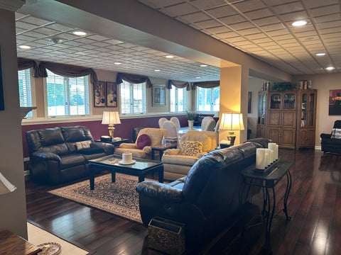 Tiny photo for 8 Canterbury Court, Lake In The Hills, IL 60156 (MLS # 12712784)
