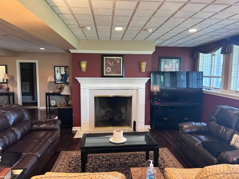 Tiny photo for 8 Canterbury Court, Lake In The Hills, IL 60156 (MLS # 12712784)