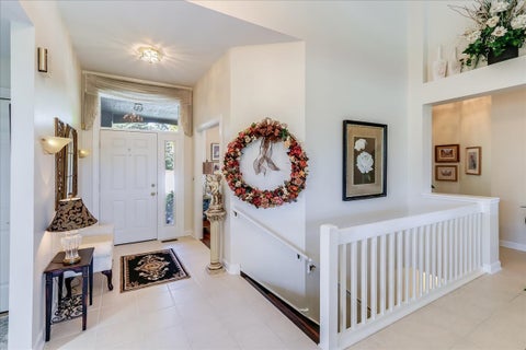 Tiny photo for 8 Canterbury Court, Lake In The Hills, IL 60156 (MLS # 12712784)