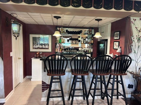 Tiny photo for 8 Canterbury Court, Lake In The Hills, IL 60156 (MLS # 12712784)