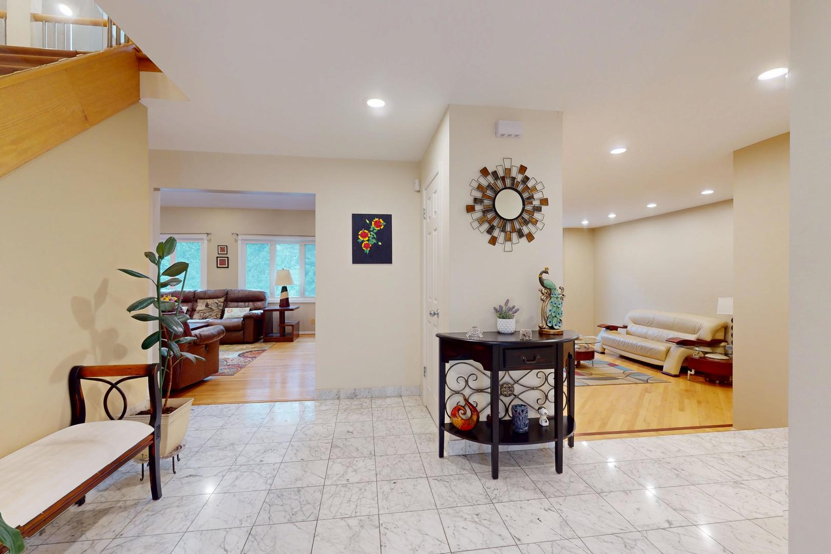 1309 Witney Lane