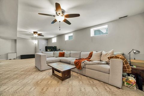 Tiny photo for 505 Cambridge Lane, Shorewood, IL 60404 (MLS # 12607127)