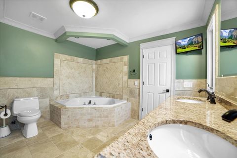 Tiny photo for 505 Cambridge Lane, Shorewood, IL 60404 (MLS # 12607127)