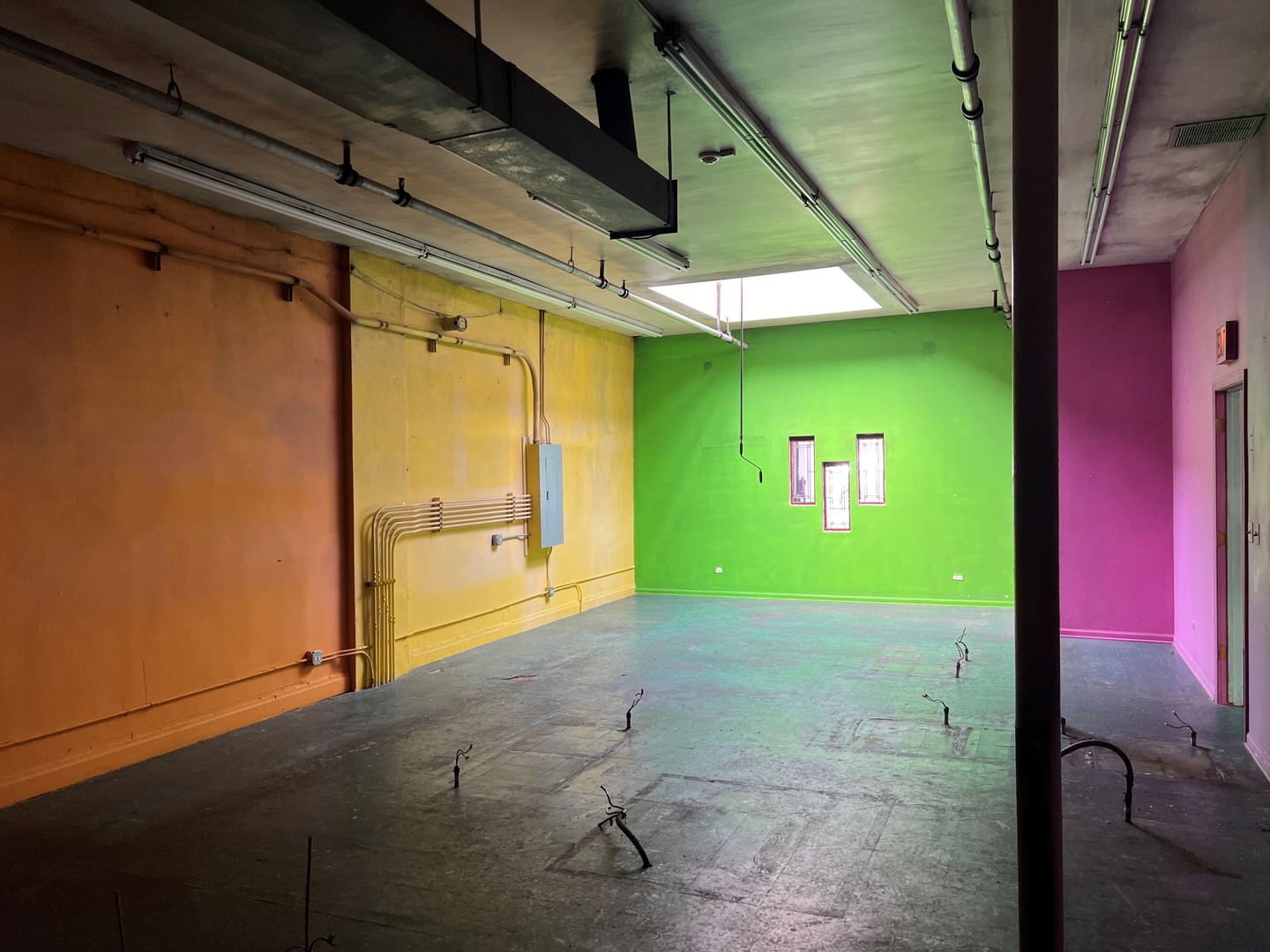 3044 N Lincoln Avenue