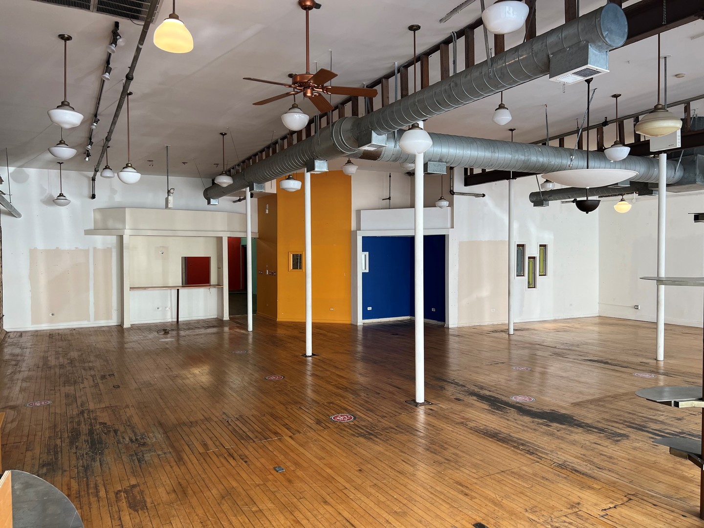 3044 N Lincoln Avenue