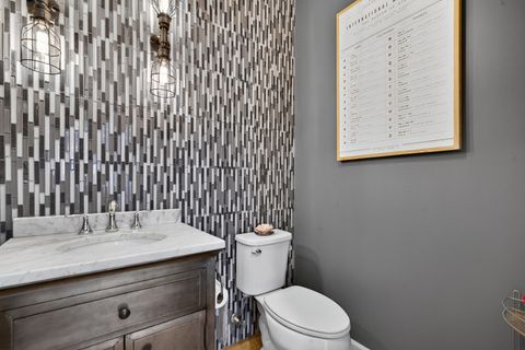 Tiny photo for 5916 Parkview Drive, Western Springs, IL 60558 (MLS # 12611333)