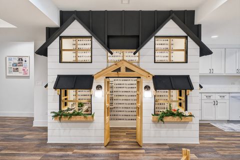 Tiny photo for 5916 Parkview Drive, Western Springs, IL 60558 (MLS # 12611333)