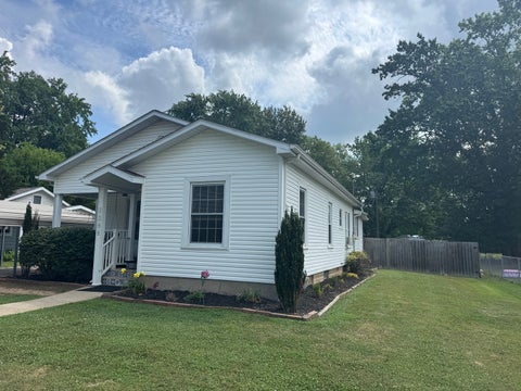 Tiny photo for 1206 S Commercial Street, Benton, IL 62812 (MLS # 12692350)