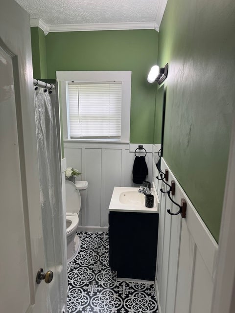Tiny photo for 1206 S Commercial Street, Benton, IL 62812 (MLS # 12692350)