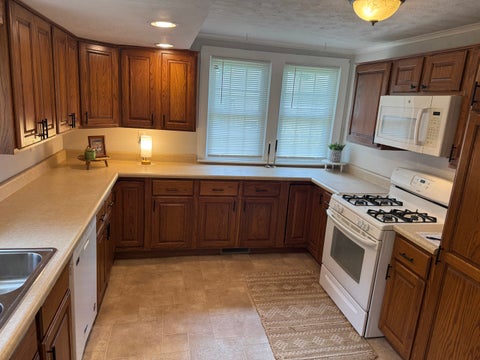 Tiny photo for 1206 S Commercial Street, Benton, IL 62812 (MLS # 12692350)